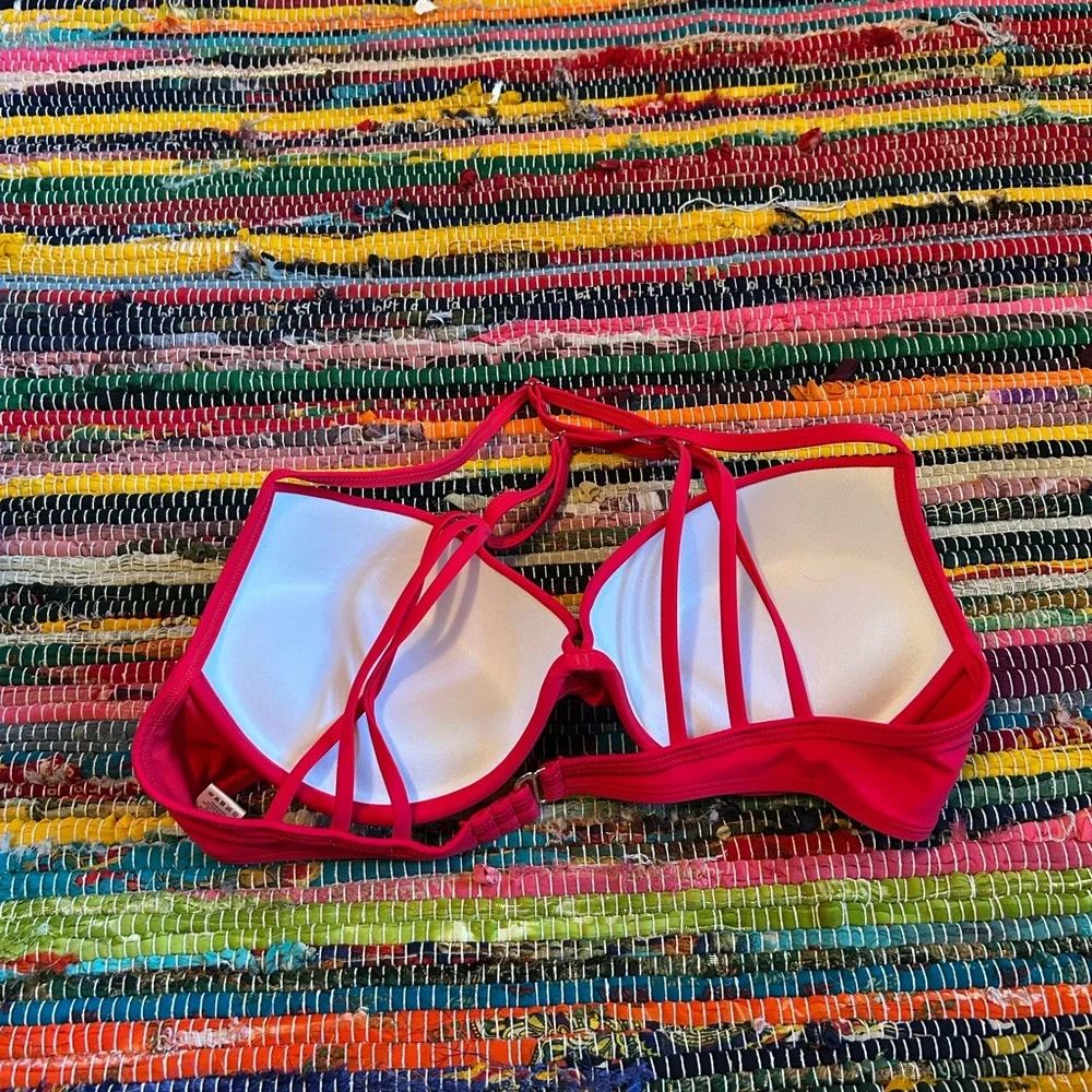 Relleciga Red Twist Strappy Bikini Top L